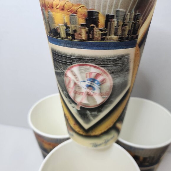 New York Yankees 2008 Hologram Cup Collectible Plastic Cups By Brax Ltd - Picture 3 of 5